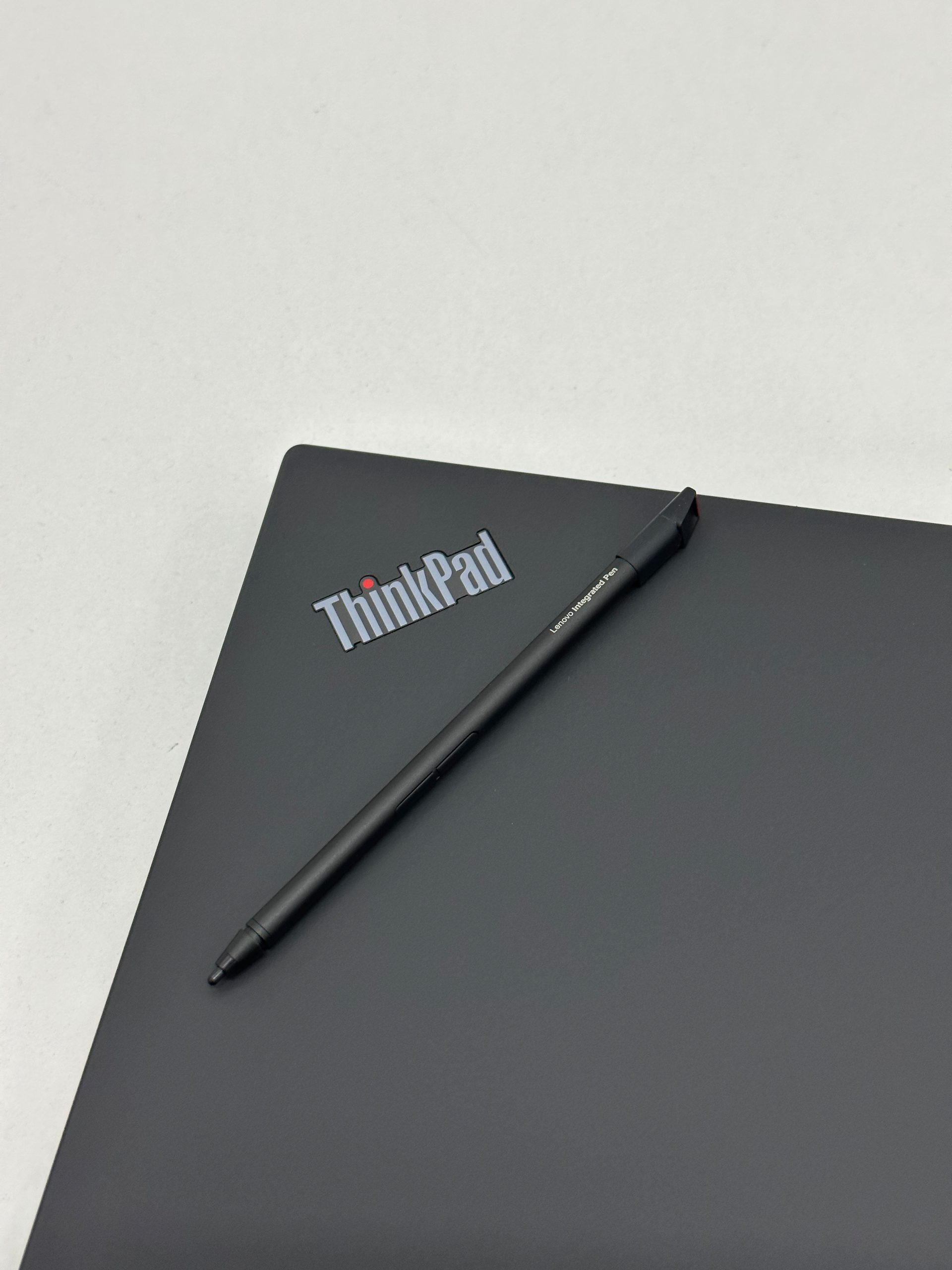 Lenovo ThinkPad X13 Yoga Gen1 | i5-10310U vPro | 16GB DDR4 256GB M.2 SSD Win11 | 743 (Bild 8 von 8)